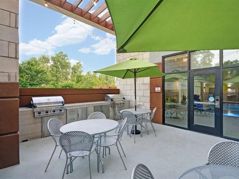 Home2 Suites By Hilton Dallas ДеСото Екстериор снимка