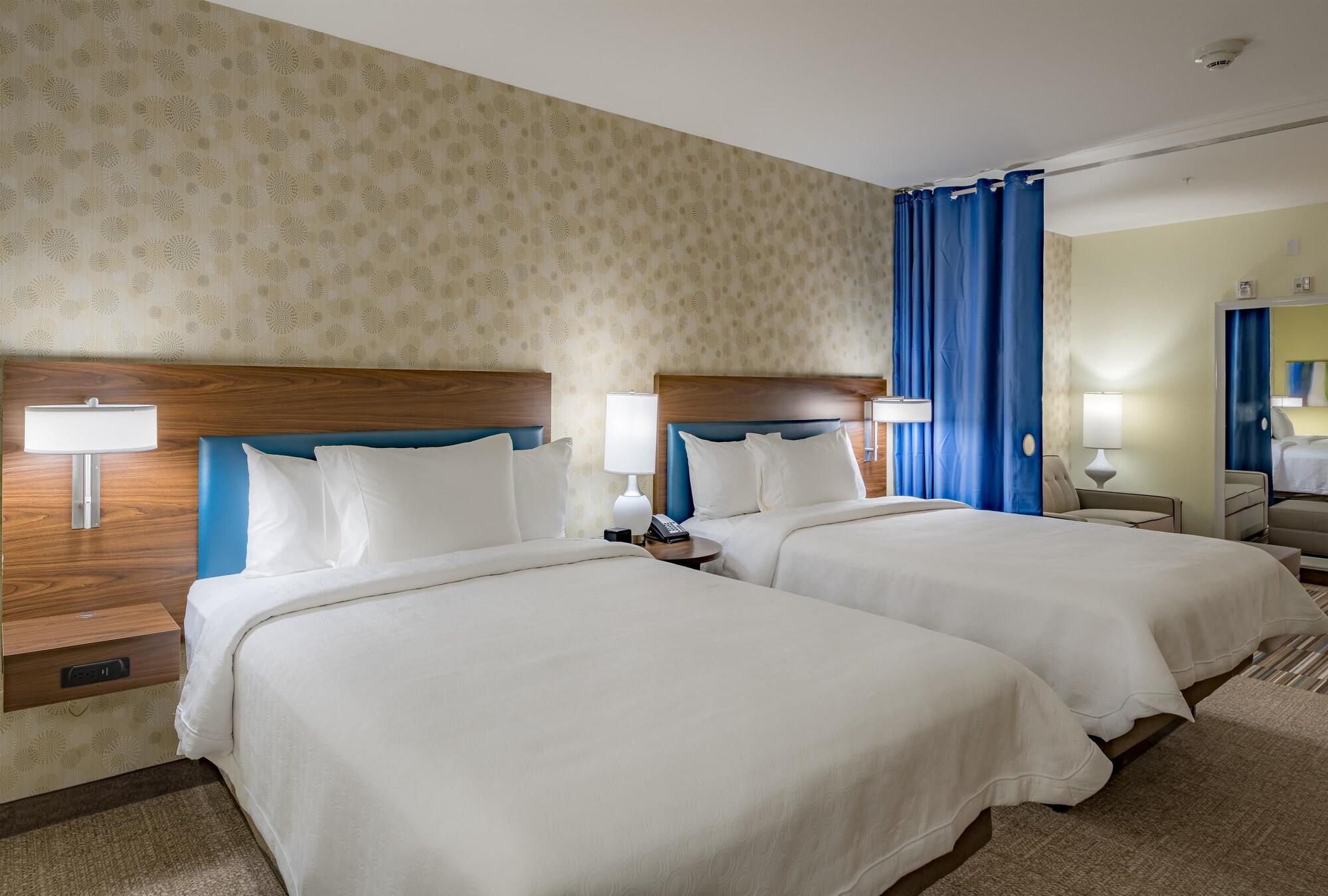 Home2 Suites By Hilton Dallas ДеСото Екстериор снимка